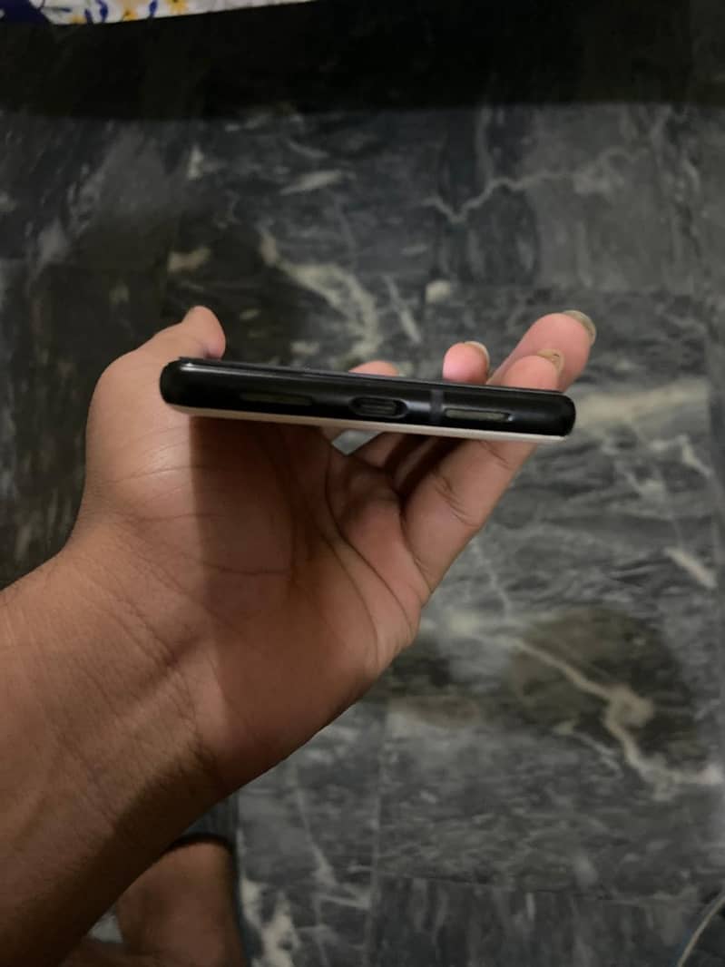 Google Pixel 6 5