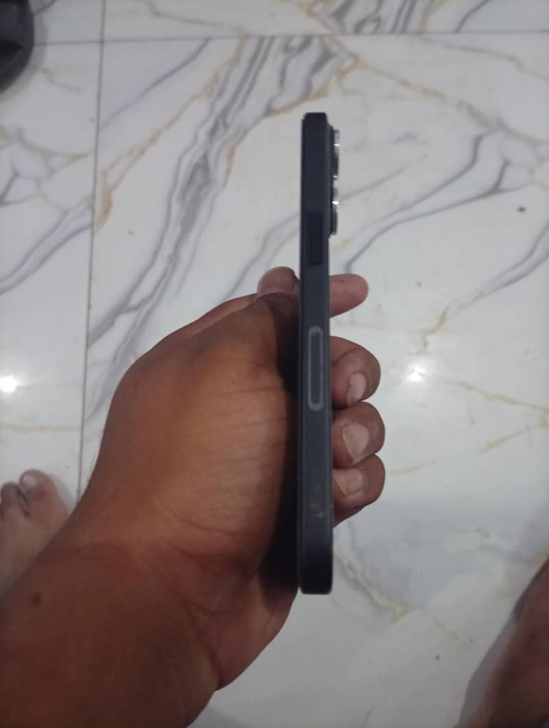 Apple iPhone 15 0