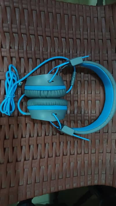 Headphones orignal J-LAB company Foldable and resizable