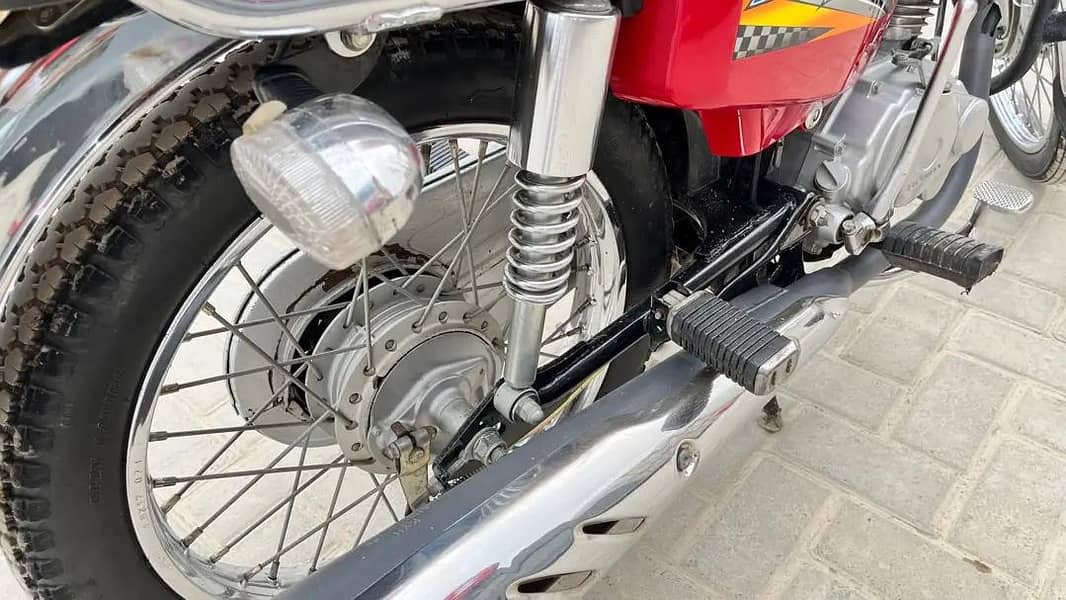 Genuine condition & Tracker Installed 4