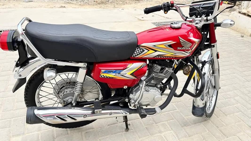 Genuine condition & Tracker Installed 6