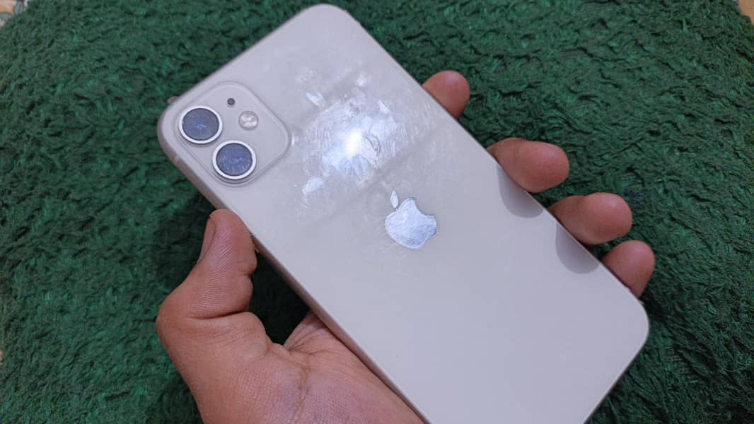 Apple iPhone 11 1