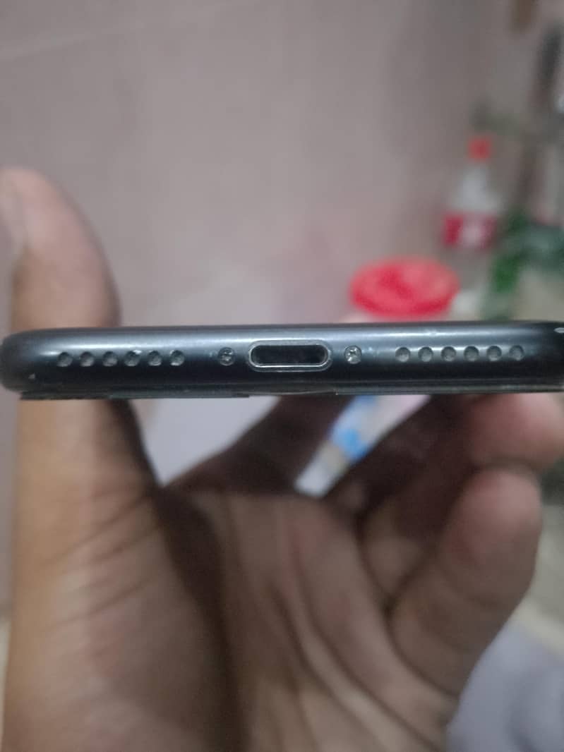 Apple iPhone 7 Plus 0