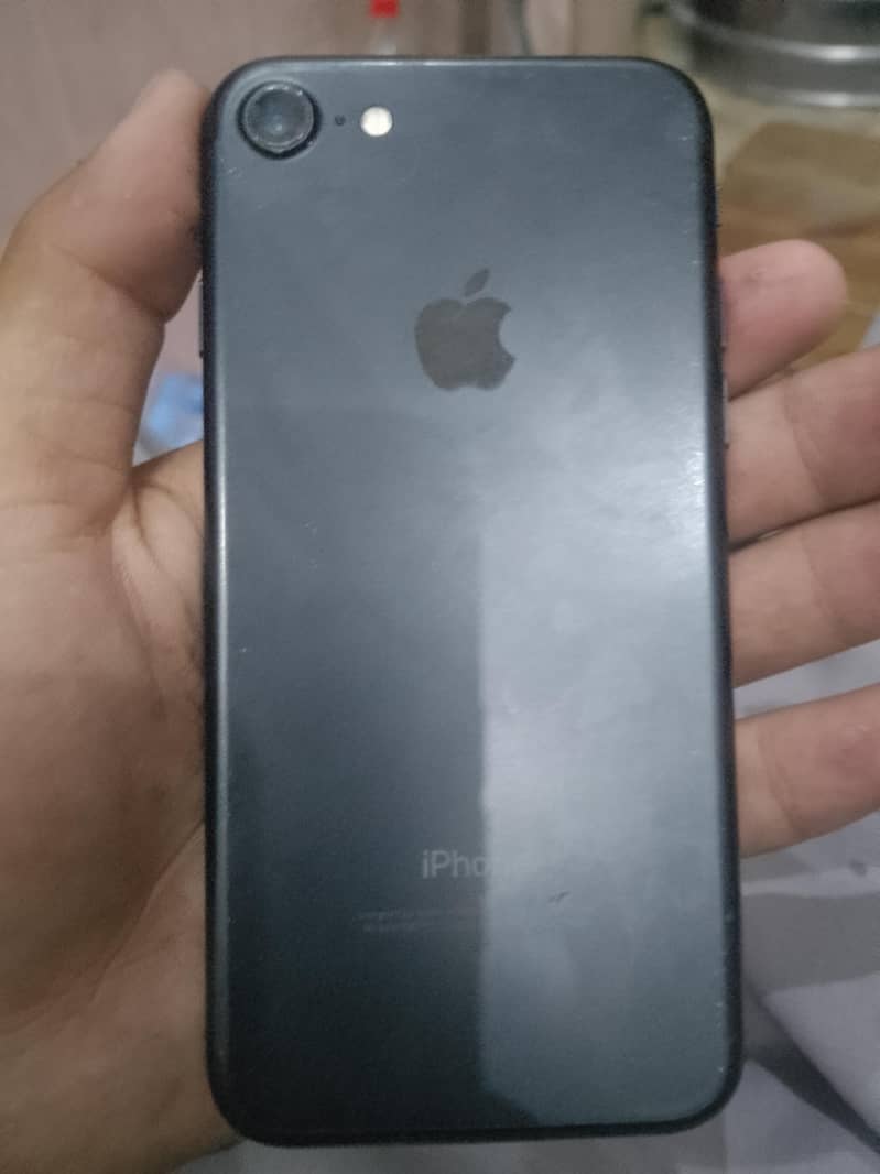 Apple iPhone 7 Plus 3