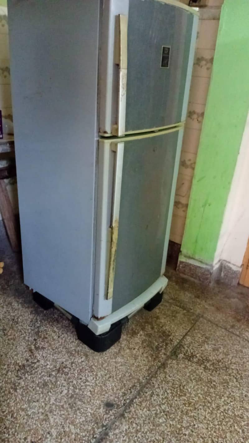 Dawlance fridge medium 0