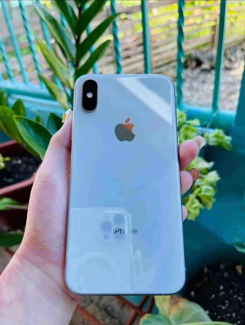 Apple iPhone X 3