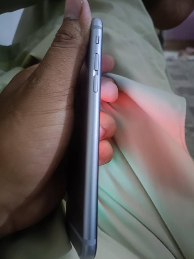 Apple iPhone 6 3