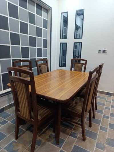 6 Seater Dining table for sale