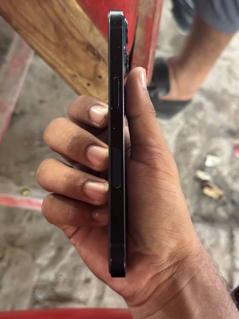 Iphone 13 3