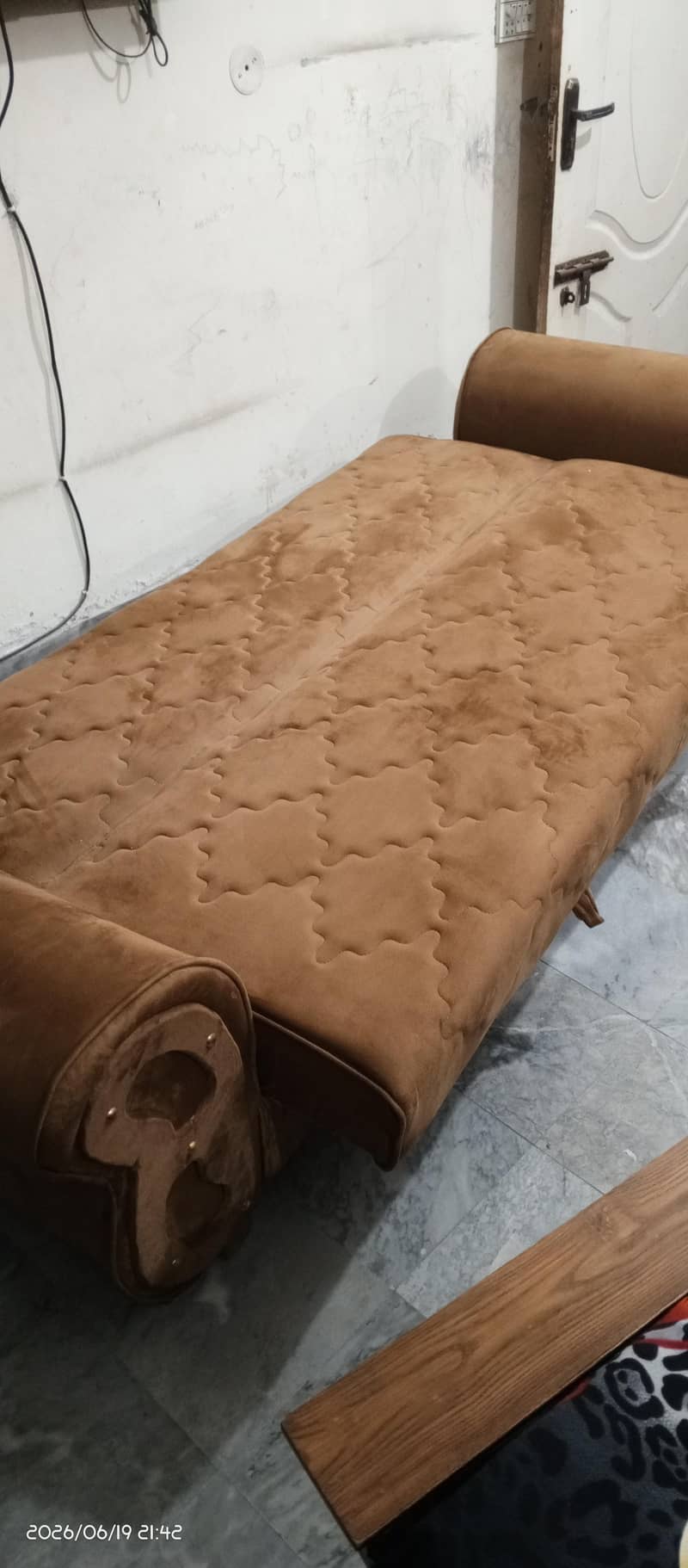 Sofa cumbed 1