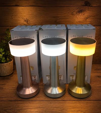 Rechargeable wireless metal LED desk lamps