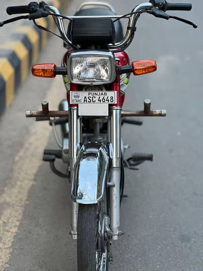 bike may koi kam. ne bikul ok hay