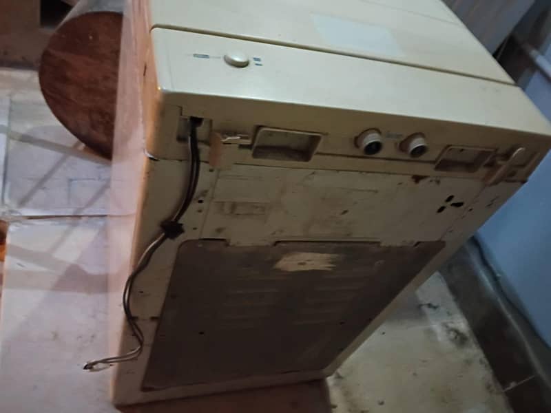 Two   washing machine 6