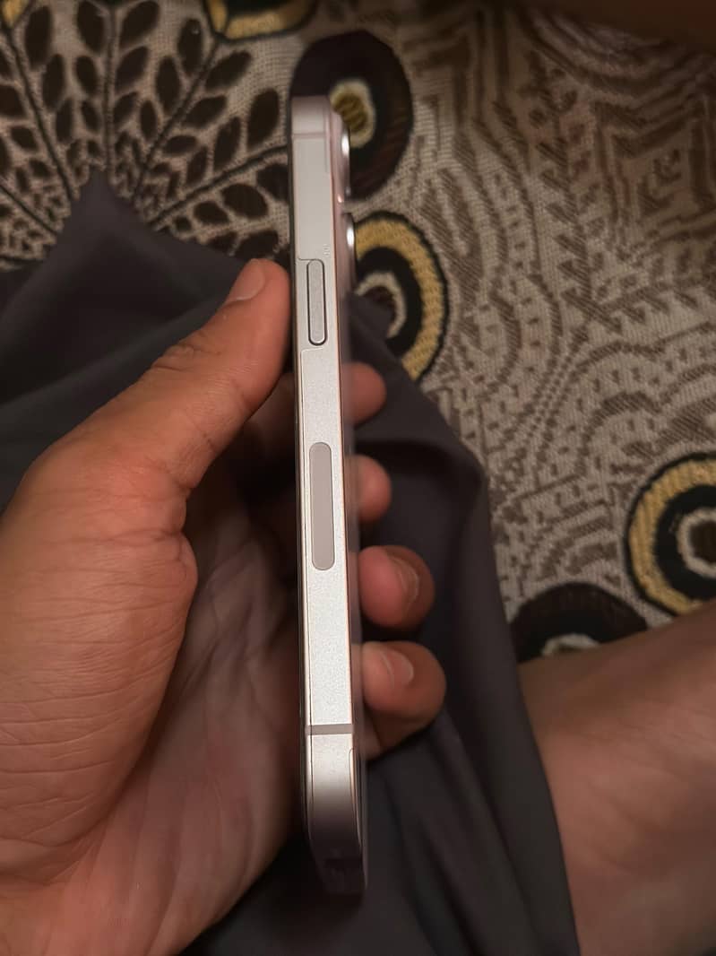 iphone 14    10/10 1
