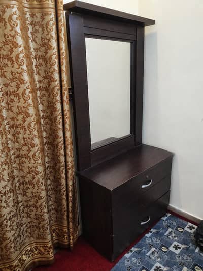 Solid Wood Dressing Table with Mirror | Minor Repair Needed