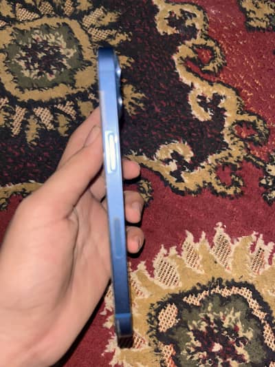 Apple iPhone 13 jv