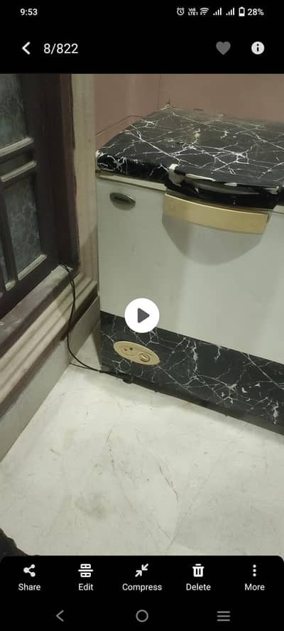 Waves deep freezer