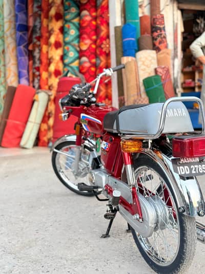Yamaha 100