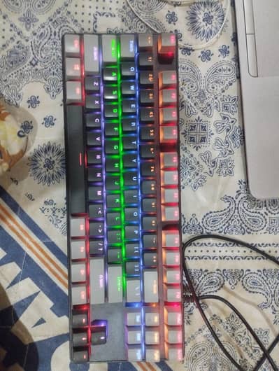 10/10 Mechanical keyboard with blue switches and rgb lights