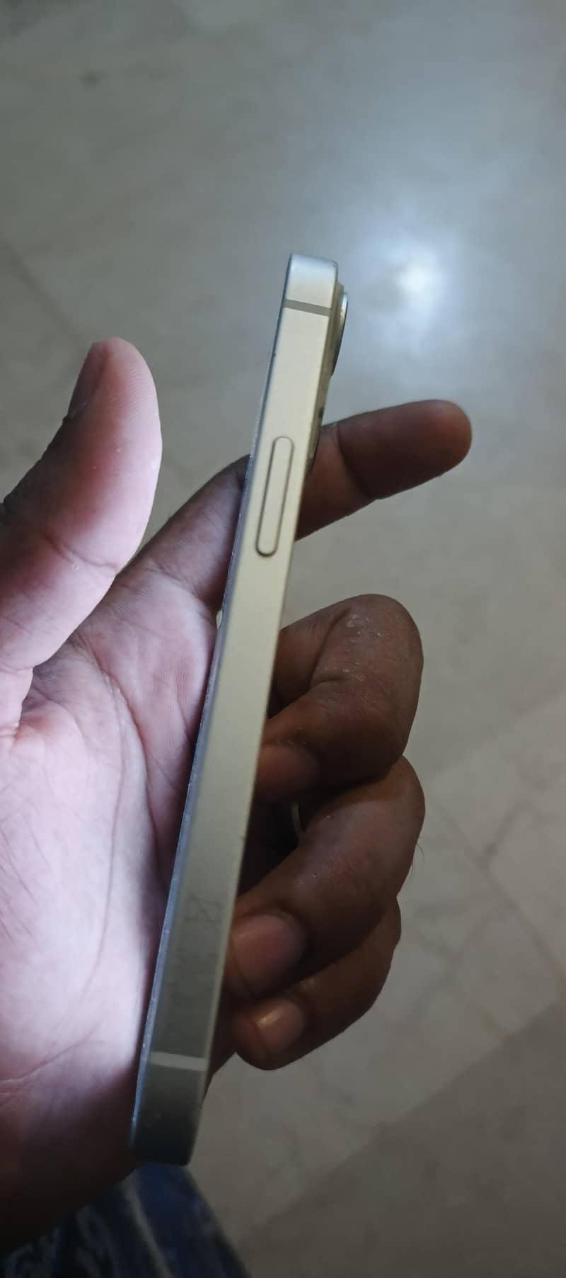 Apple iPhone 13 mini 4