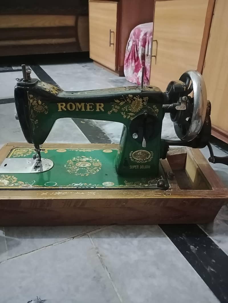 sew ing machine 0