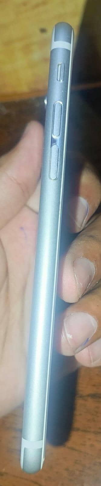 Apple iPhone 6 3