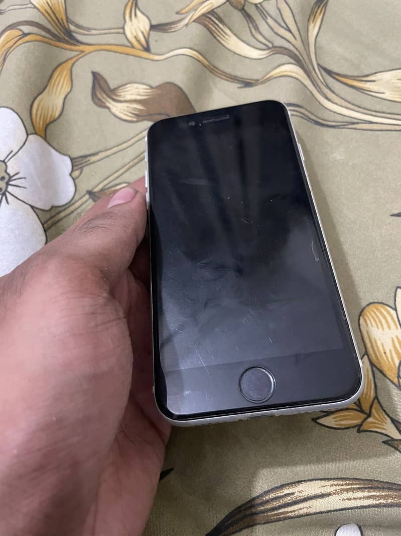 Apple iPhone SE 4