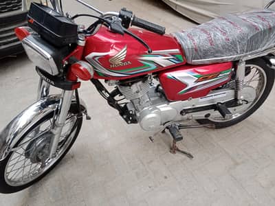Honda 125 Hyderabad number 22 model