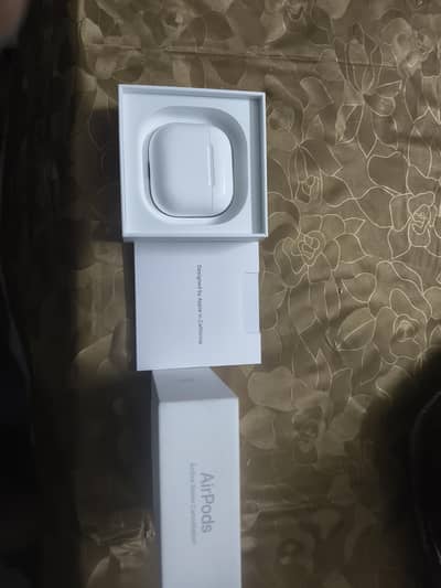 Apple Airpod 4 - Active Noise Cancellation. (Brand New)