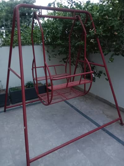 swing iron (jhoola) Outdoor in very good condition