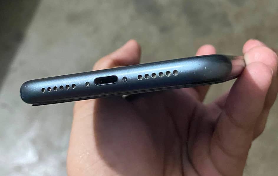 Apple iPhone 11 2