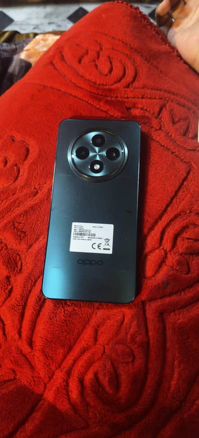 OPPO Reno 12F