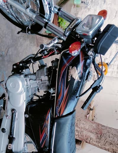 2018 model 125 with lush condition
