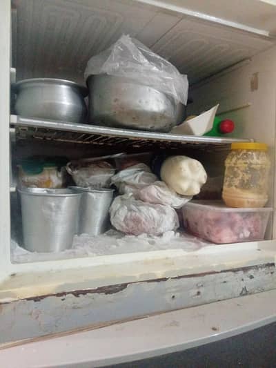 Dawlance refrigenrator  proper working ma koi issue nhi ha