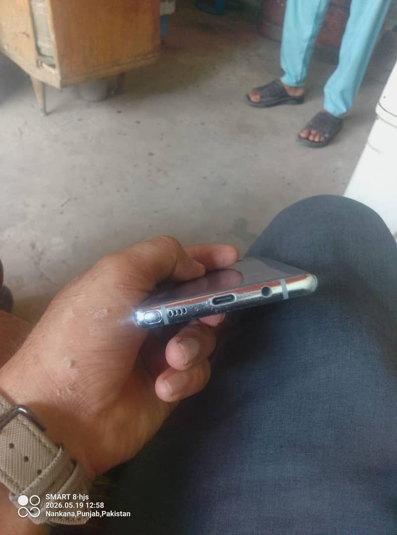 Samsung Mobile Note 8 5