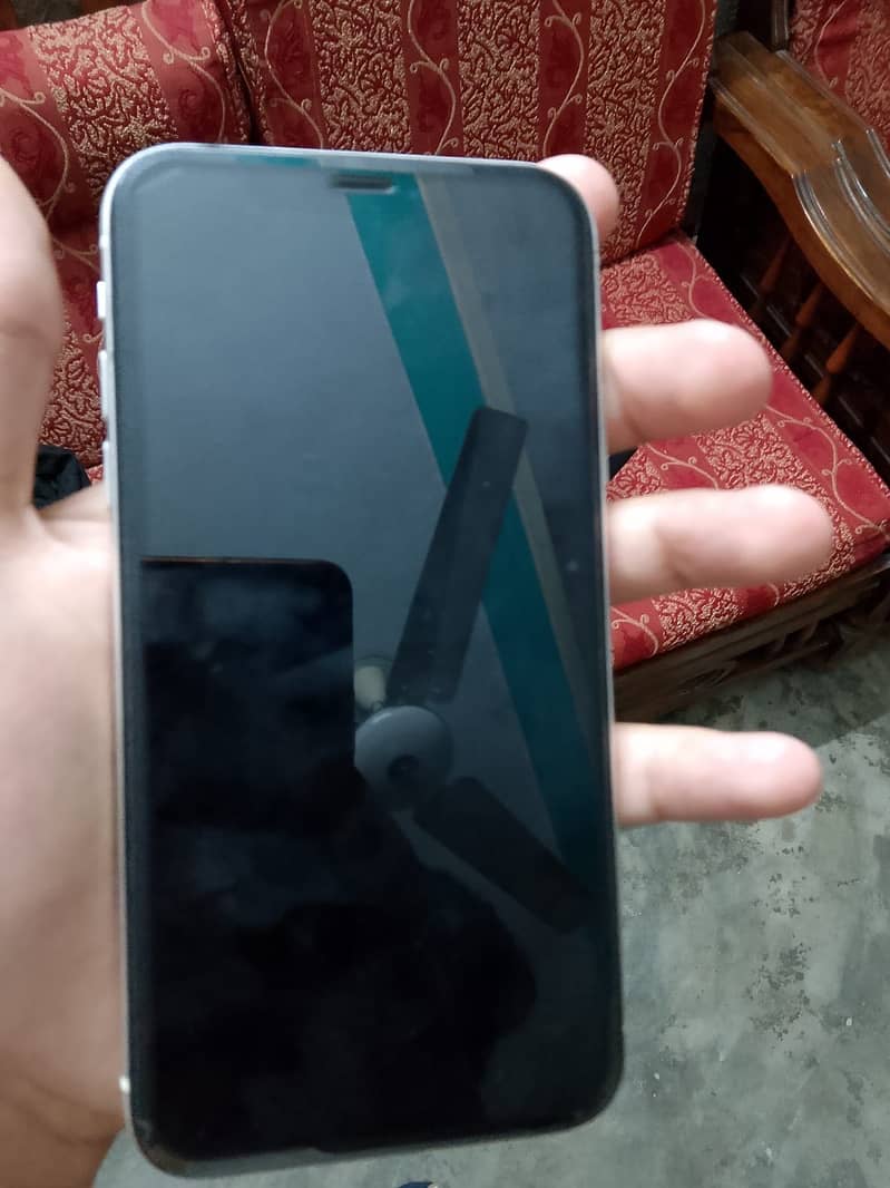 Apple iPhone 11 2