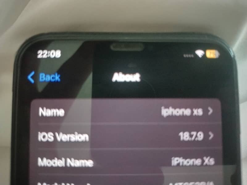 Apple iPhone XS 4