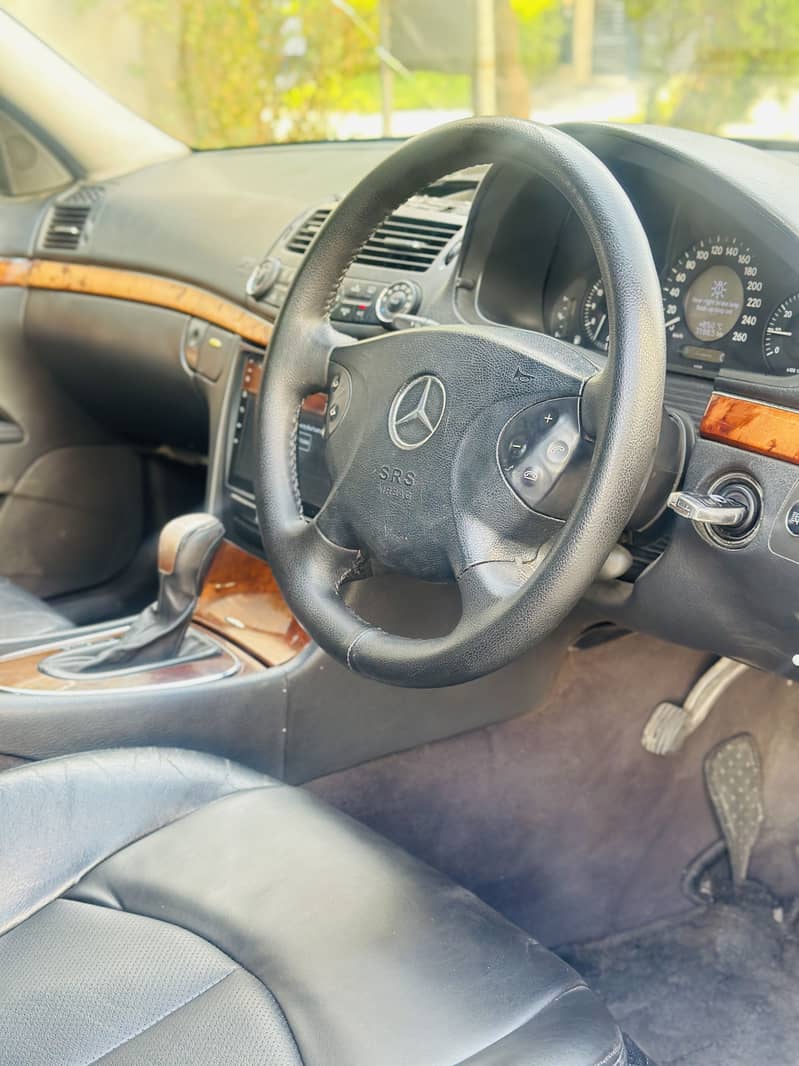 Mercedes E Class 2004 4