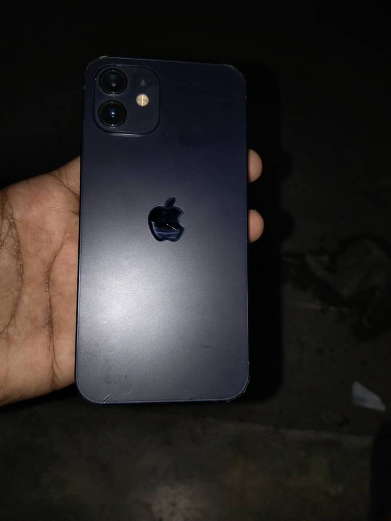 Apple iPhone 12 3