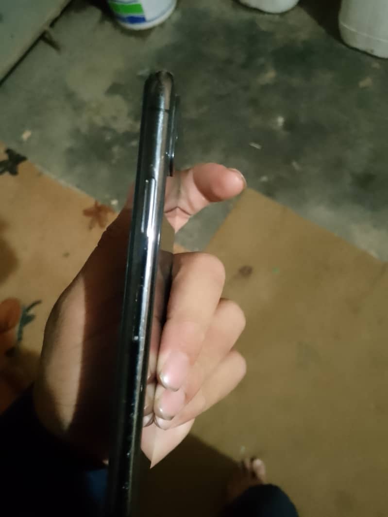 Apple iPhone X 2