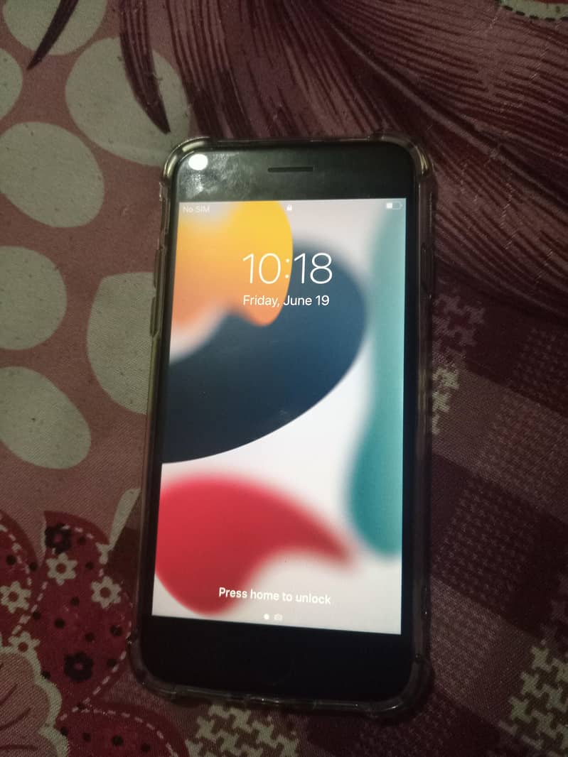 Apple iPhone 7 0