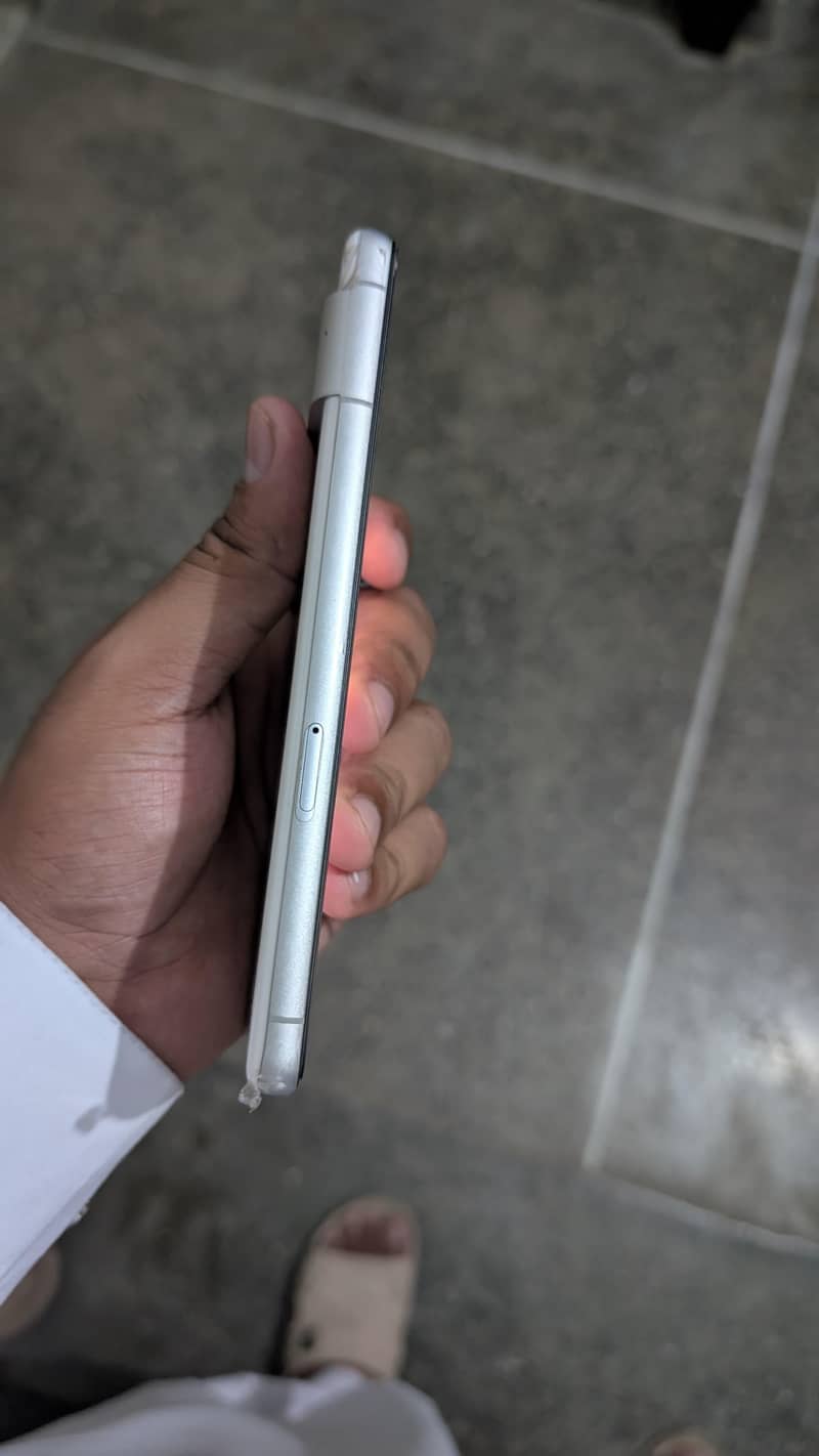 Google Pixel 7 3