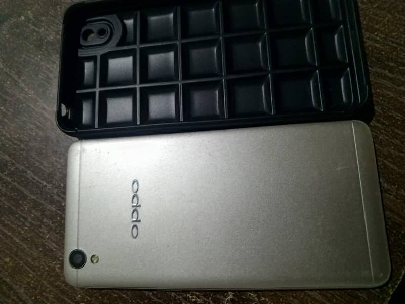 OPPO A37 2