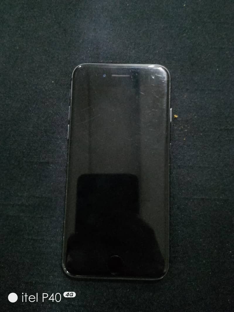 Apple iPhone 8 0