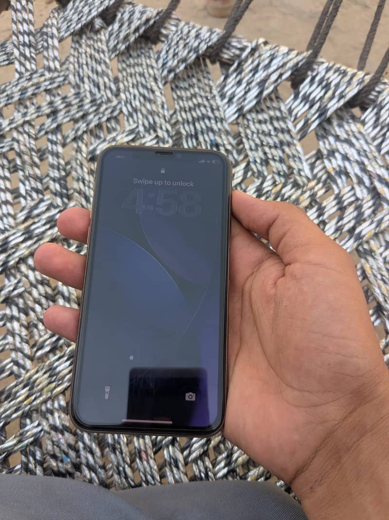 Apple iPhone 11 Pro 8