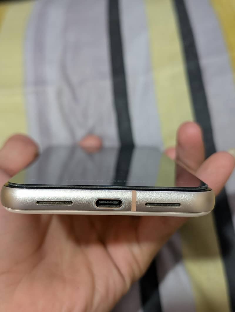 Google Pixel 8 3