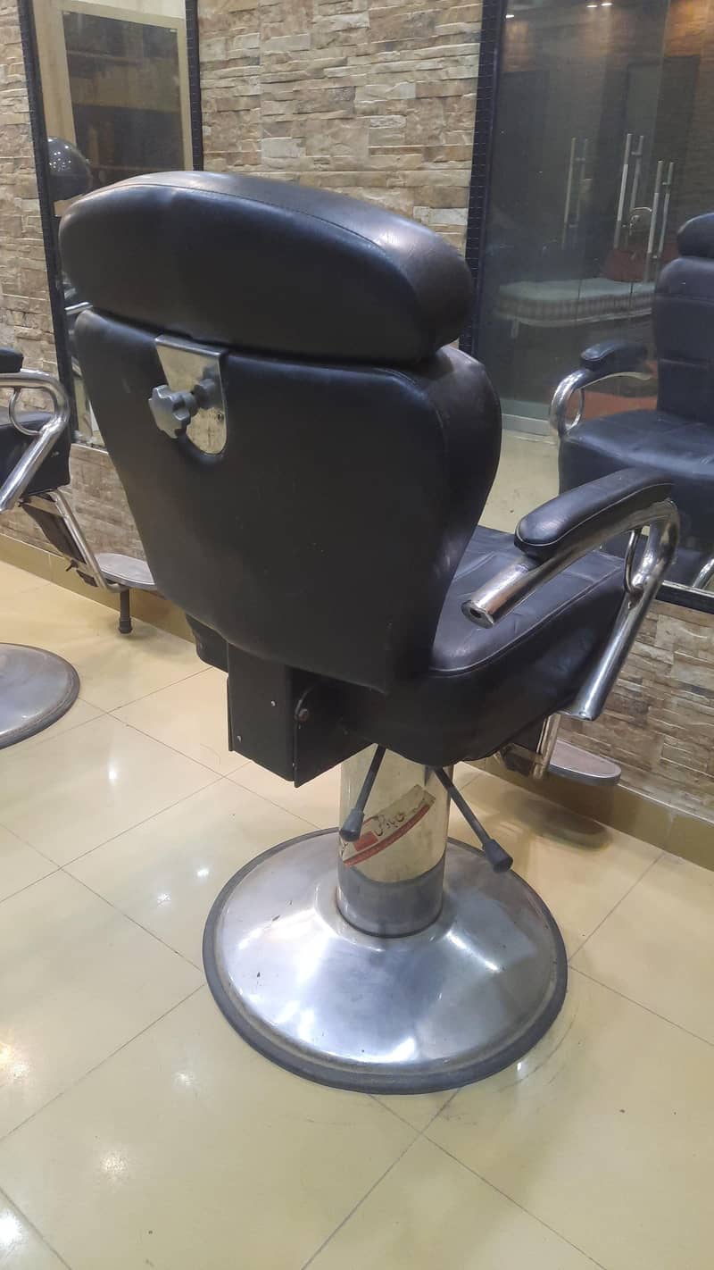 Saloon Chairs 3