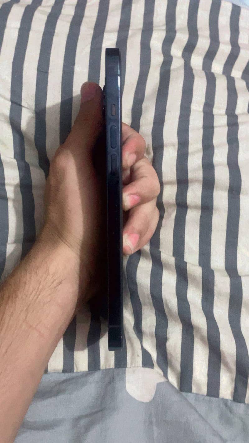 Apple iPhone 12 Pro Max 6