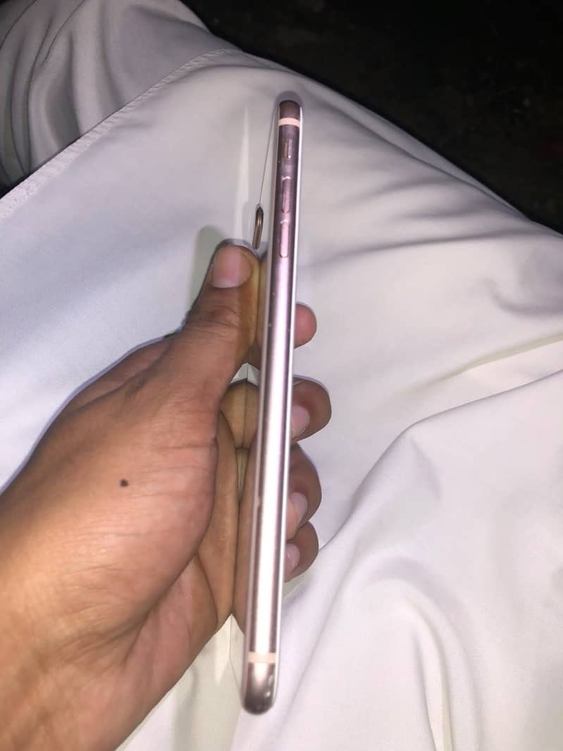 Apple iPhone 8 Plus 5