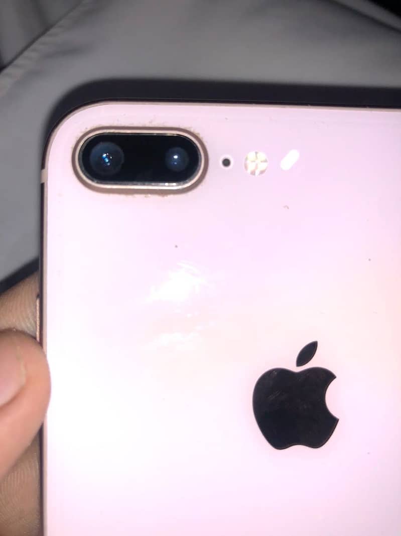 Apple iPhone 8 Plus 9